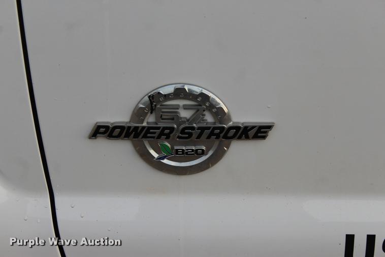 image for item L4956 2014 Ford F350 Super Duty CrewCab flatbed pickup truck