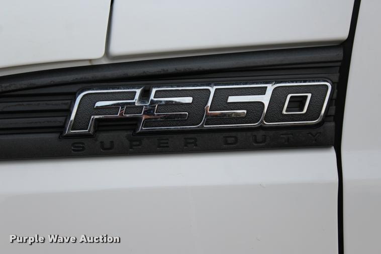 image for item L4956 2014 Ford F350 Super Duty CrewCab flatbed pickup truck