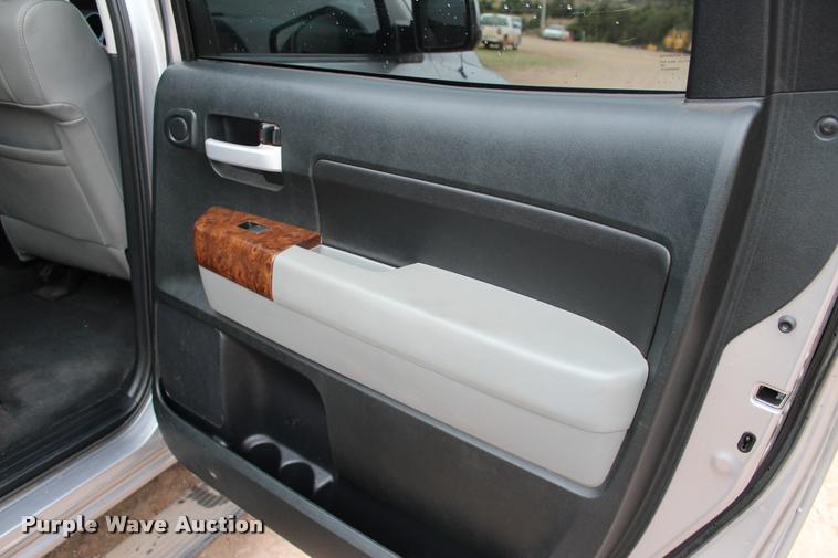 image for item L4957 2012 Toyota Tundra Limited CrewMax pickup truck