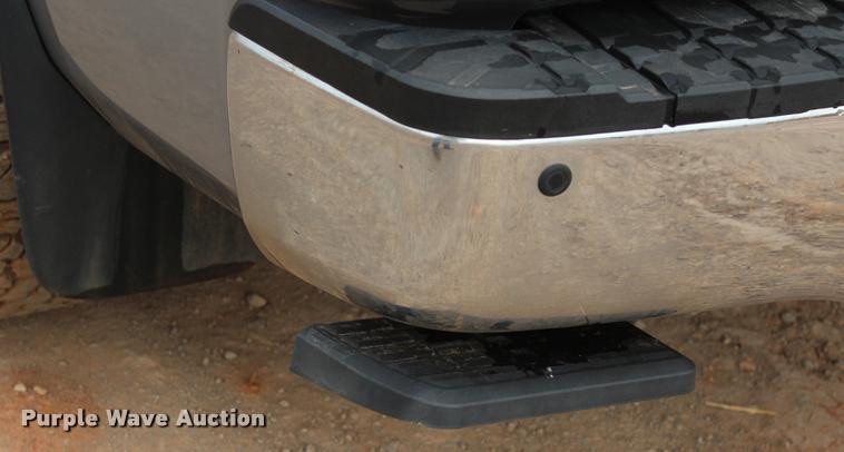 image for item L4957 2012 Toyota Tundra Limited CrewMax pickup truck