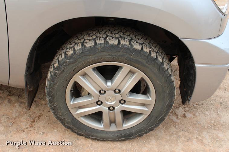 image for item L4957 2012 Toyota Tundra Limited CrewMax pickup truck