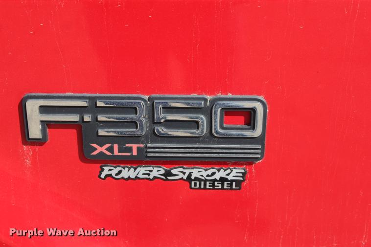 image for item L4964 1995 Ford F350 XLT Crew Cab pickup truck