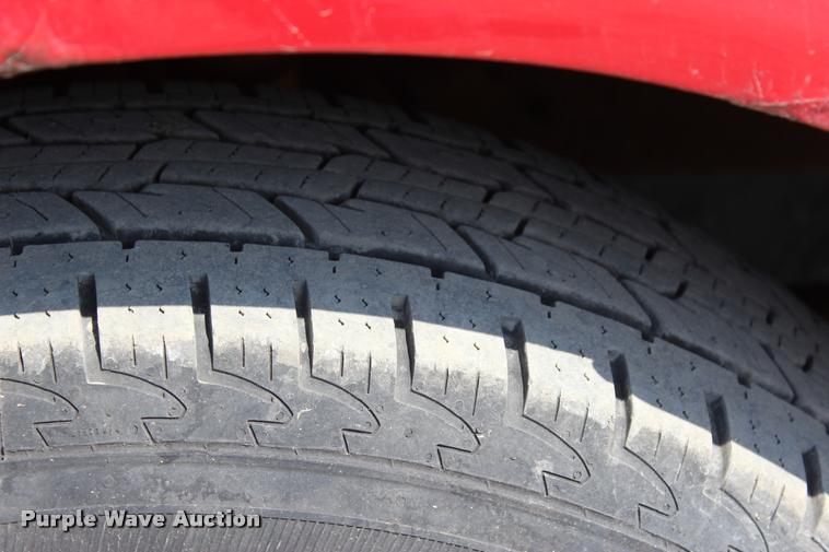 image for item L4964 1995 Ford F350 XLT Crew Cab pickup truck