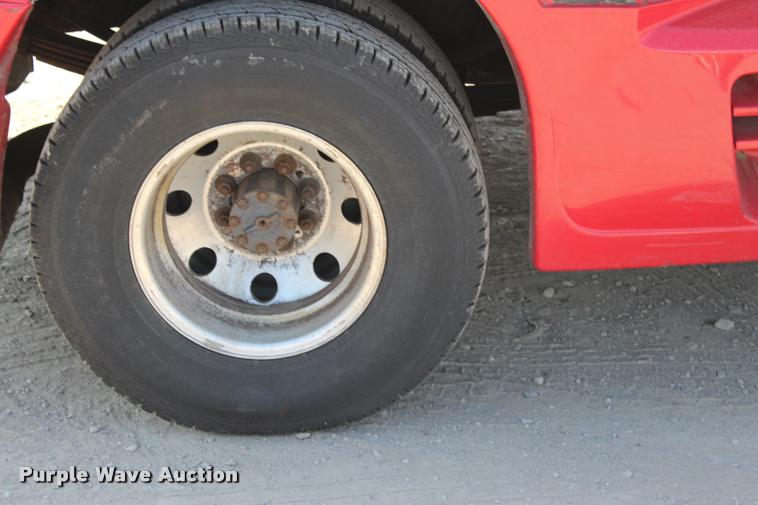 image for item L4964 1995 Ford F350 XLT Crew Cab pickup truck