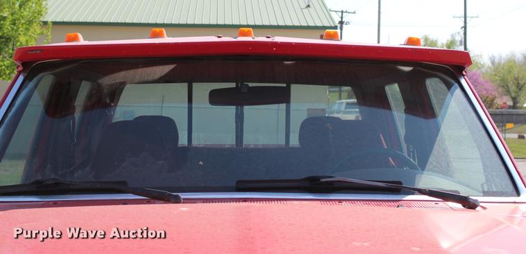 image for item L4964 1995 Ford F350 XLT Crew Cab pickup truck