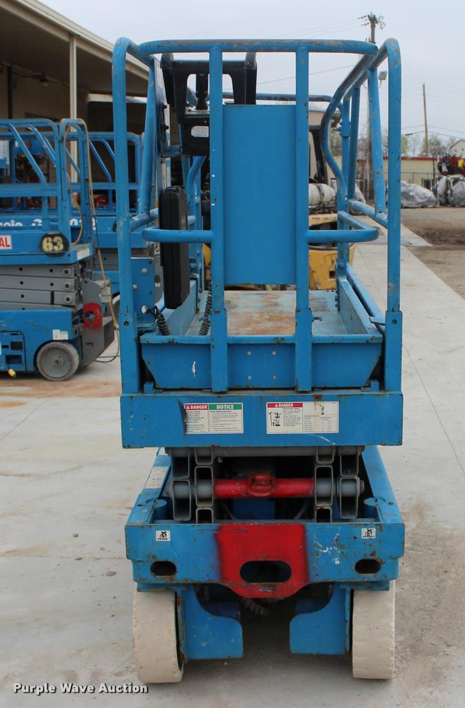 image for item L4968 2000 Genie GS2032 scissor lift