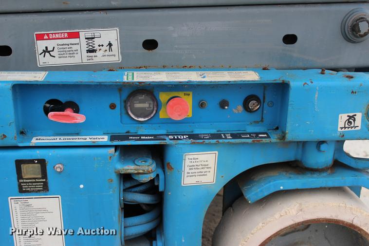image for item L4968 2000 Genie GS2032 scissor lift