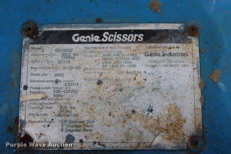 image for item L4968 2000 Genie GS2032 scissor lift
