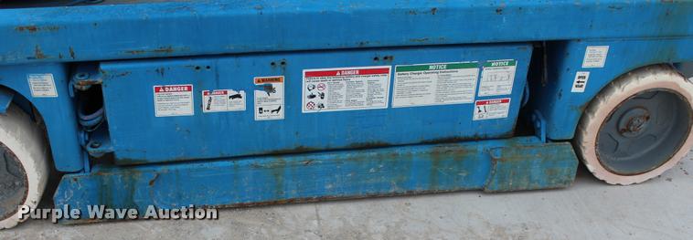 image for item L4968 2000 Genie GS2032 scissor lift