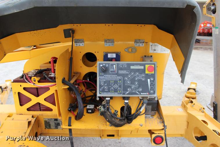 image for item L4969 2009 Bil-jax 5533A boom lift