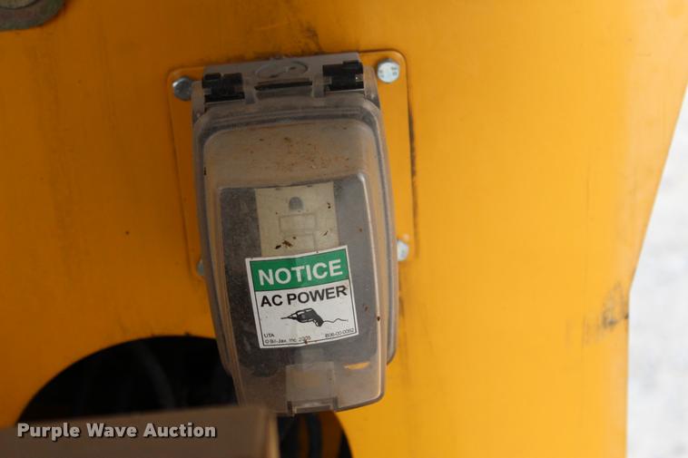 image for item L4969 2009 Bil-jax 5533A boom lift