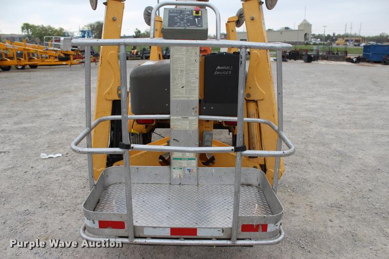 image for item L4969 2009 Bil-jax 5533A boom lift