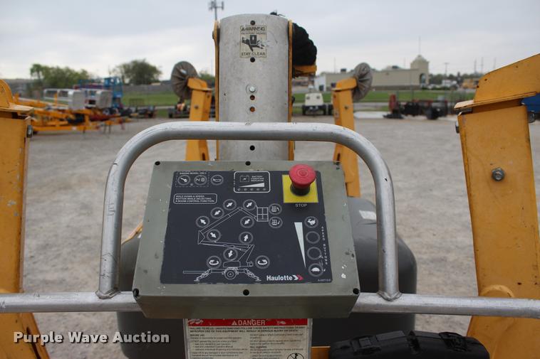 image for item L4969 2009 Bil-jax 5533A boom lift