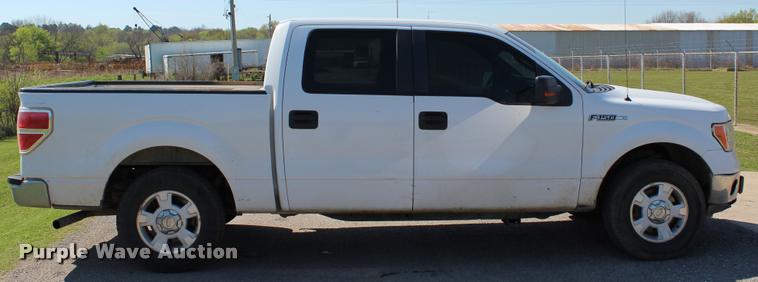 image for item L4979 2010 Ford F150 XLT SuperCrew pickup truck