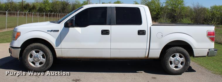 image for item L4979 2010 Ford F150 XLT SuperCrew pickup truck