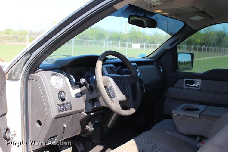 image for item L4979 2010 Ford F150 XLT SuperCrew pickup truck