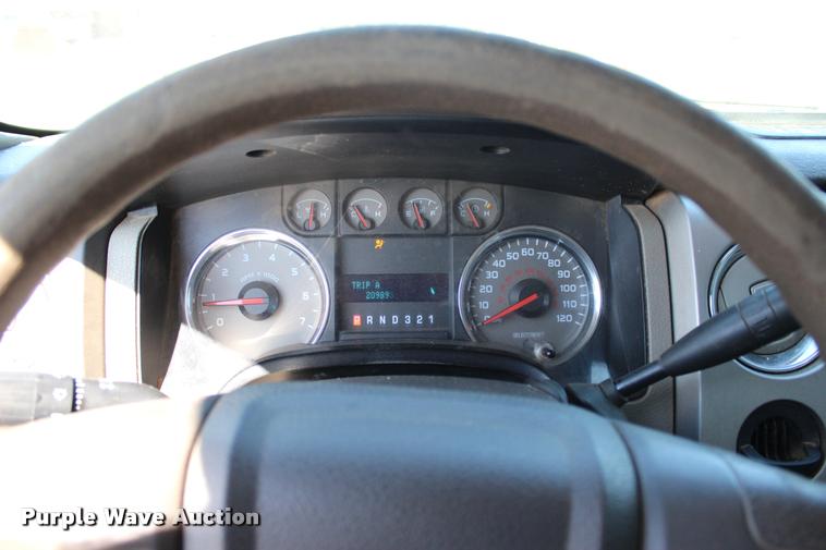 image for item L4979 2010 Ford F150 XLT SuperCrew pickup truck