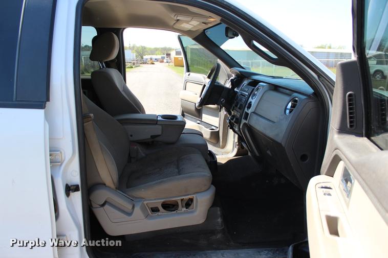 image for item L4979 2010 Ford F150 XLT SuperCrew pickup truck