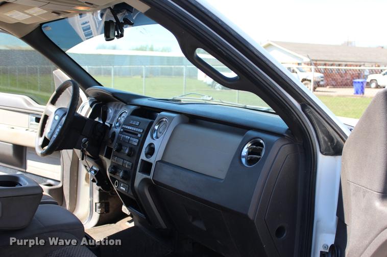 image for item L4979 2010 Ford F150 XLT SuperCrew pickup truck