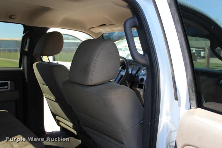 image for item L4979 2010 Ford F150 XLT SuperCrew pickup truck