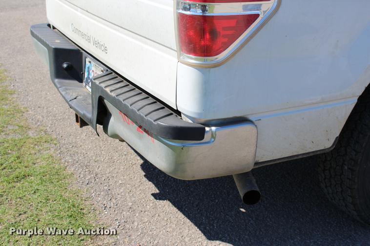 image for item L4979 2010 Ford F150 XLT SuperCrew pickup truck