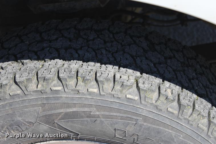 image for item L4979 2010 Ford F150 XLT SuperCrew pickup truck