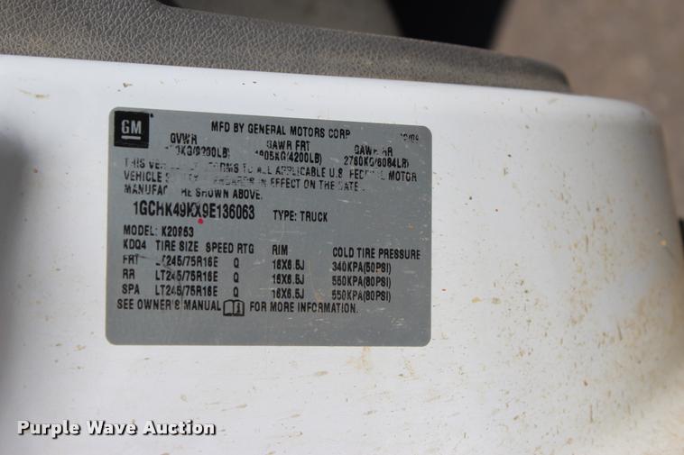 image for item L4980 2009 Chevrolet Silverado 2500HD Ext. Cab pickup truck