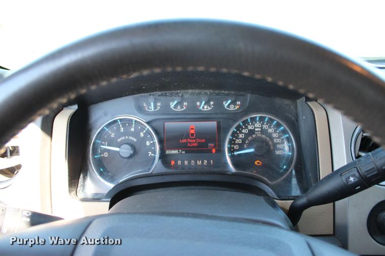 image for item L4981 2011 Ford F150 XLT SuperCab pickup truck