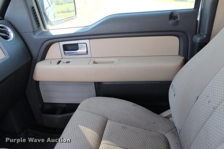 image for item L4981 2011 Ford F150 XLT SuperCab pickup truck