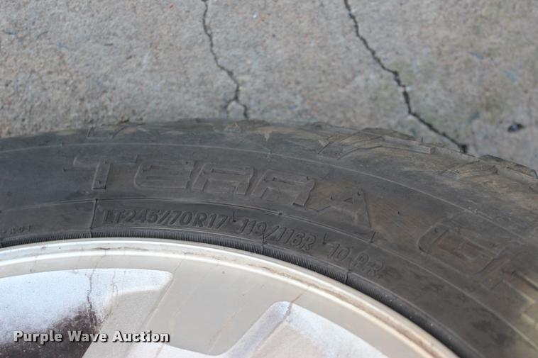 image for item L4981 2011 Ford F150 XLT SuperCab pickup truck