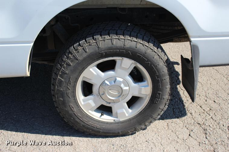 image for item L4981 2011 Ford F150 XLT SuperCab pickup truck