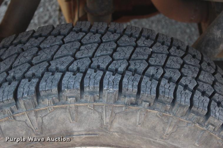 image for item L4981 2011 Ford F150 XLT SuperCab pickup truck