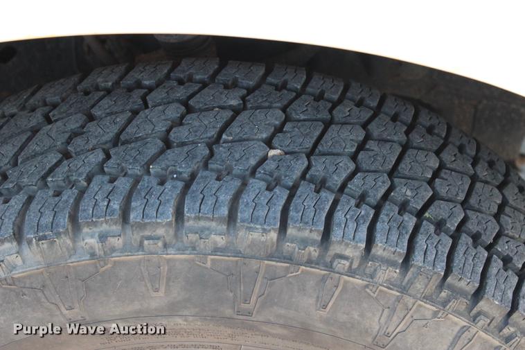 image for item L4981 2011 Ford F150 XLT SuperCab pickup truck