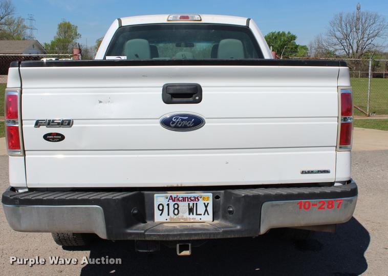 image for item L4982 2013 Ford F150 XL SuperCab pickup truck