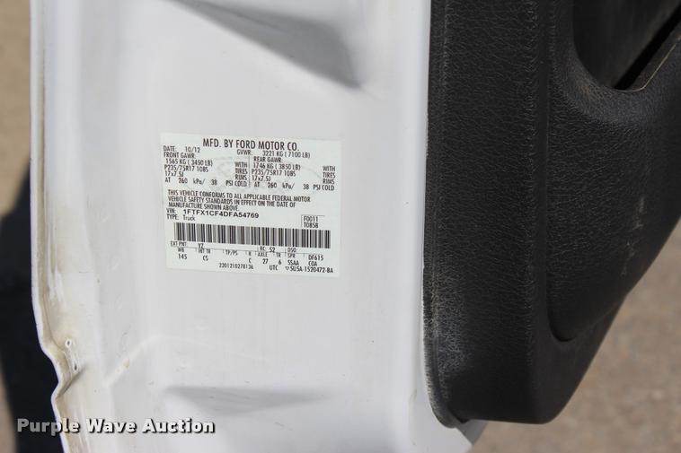 image for item L4982 2013 Ford F150 XL SuperCab pickup truck