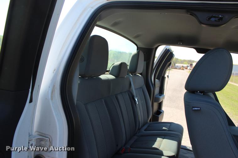 image for item L4982 2013 Ford F150 XL SuperCab pickup truck