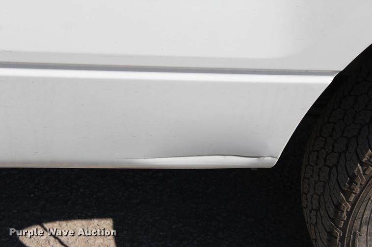 image for item L4982 2013 Ford F150 XL SuperCab pickup truck