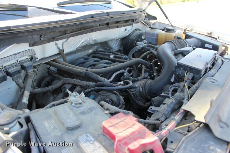 image for item L4982 2013 Ford F150 XL SuperCab pickup truck