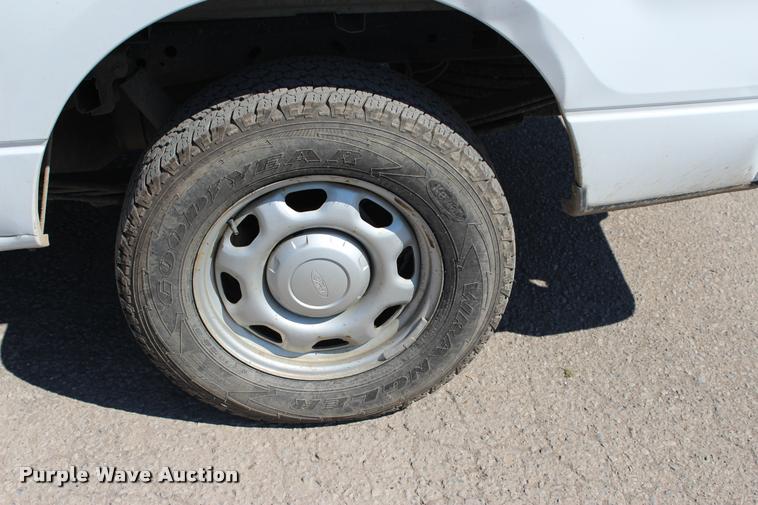 image for item L4982 2013 Ford F150 XL SuperCab pickup truck