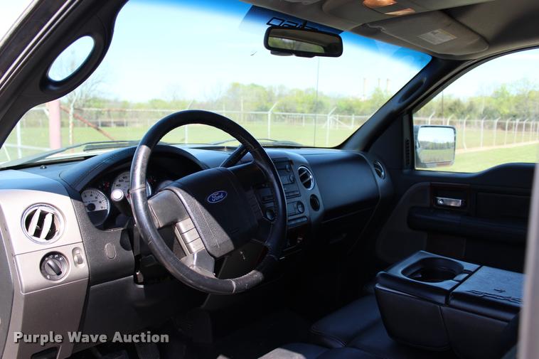 image for item L4983 2006 Ford F150 Lariat SuperCab pickup truck