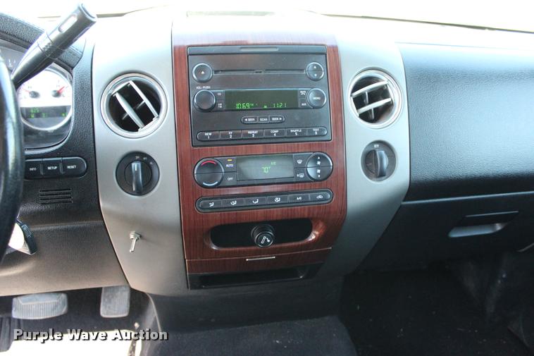 image for item L4983 2006 Ford F150 Lariat SuperCab pickup truck