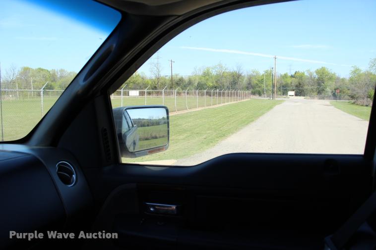 image for item L4983 2006 Ford F150 Lariat SuperCab pickup truck