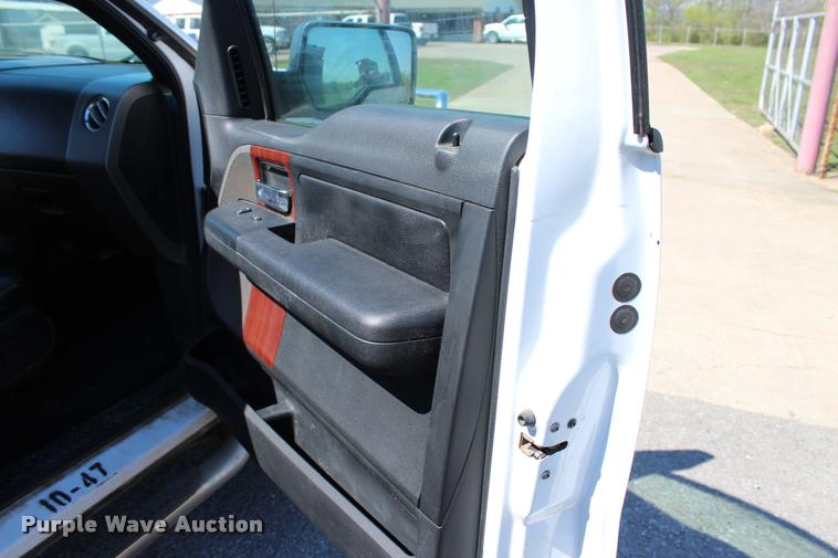 image for item L4983 2006 Ford F150 Lariat SuperCab pickup truck
