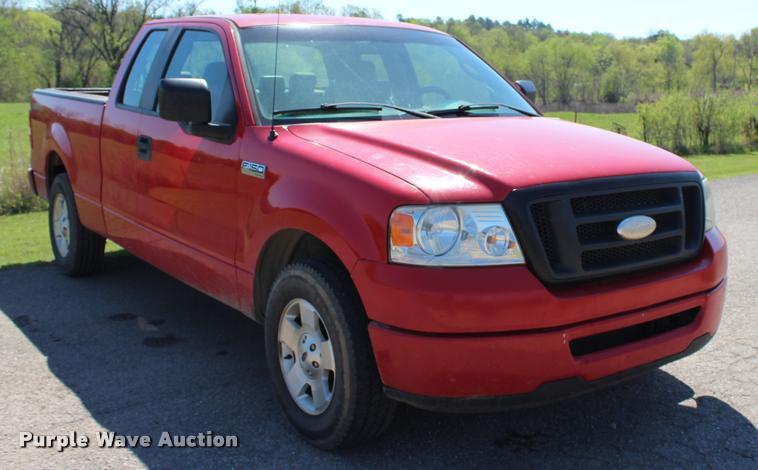 image for item L4984 2008 Ford F150 STX SuperCab pickup truck