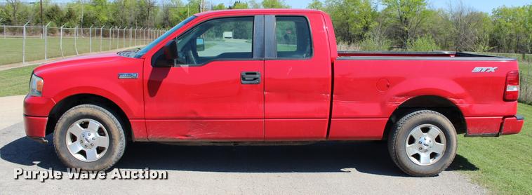 image for item L4984 2008 Ford F150 STX SuperCab pickup truck