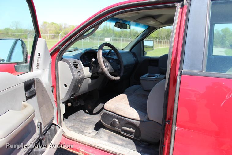 image for item L4984 2008 Ford F150 STX SuperCab pickup truck