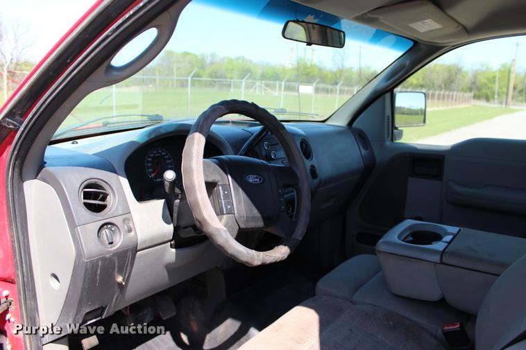 image for item L4984 2008 Ford F150 STX SuperCab pickup truck