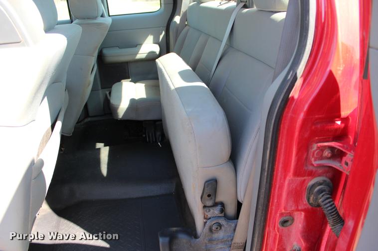 image for item L4984 2008 Ford F150 STX SuperCab pickup truck