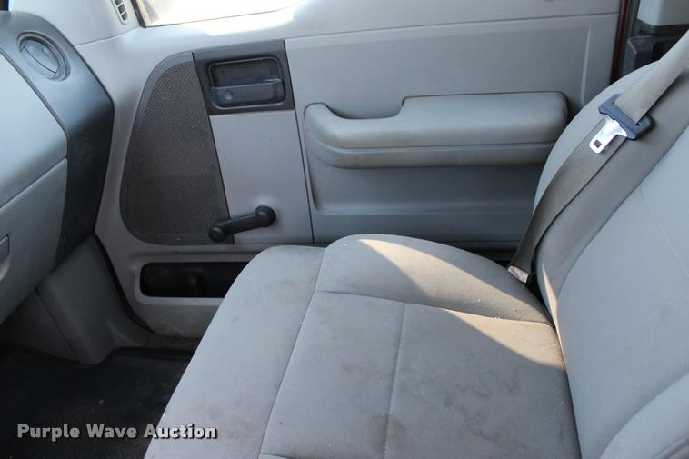 image for item L4984 2008 Ford F150 STX SuperCab pickup truck