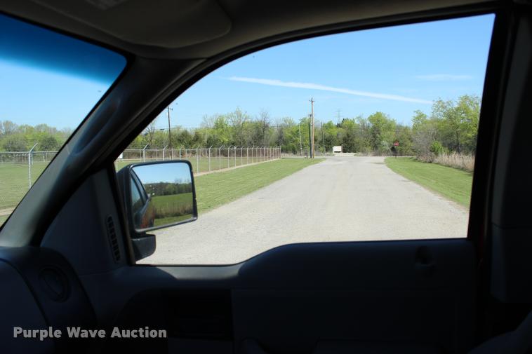 image for item L4984 2008 Ford F150 STX SuperCab pickup truck